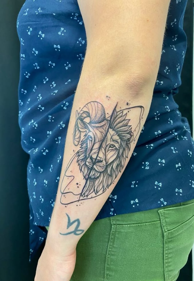 27 Ideas Lion Tattoo : From Minimalist Lines to Regal Power