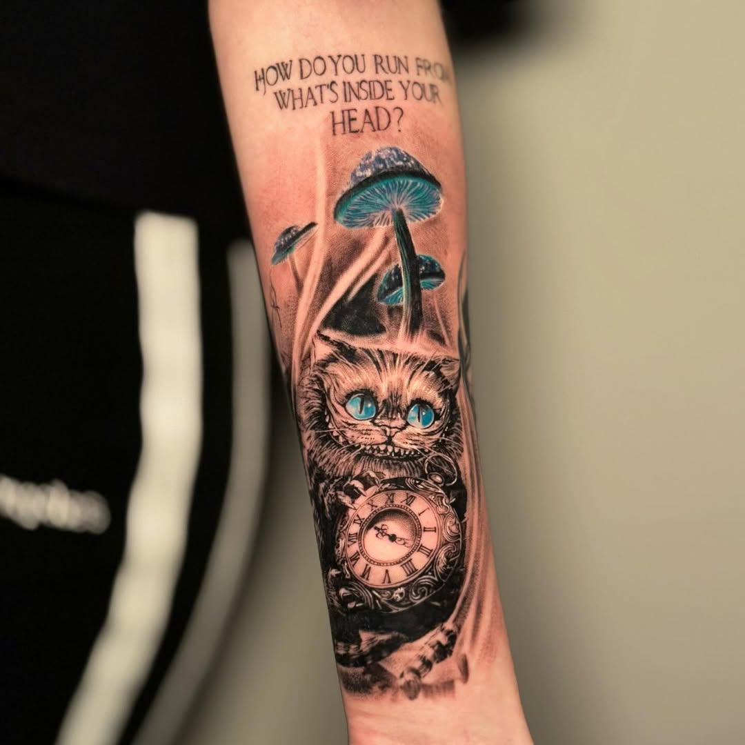 29 Cheshire Cat Tattoo Ideas: From Whimsical Grins to Dark Wonderland Symbolism