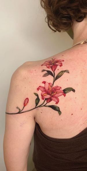 29 July Birth Flower Tattoo Ideas Fine Line, Spine, Arm, Shoulder & Sleeve Designs