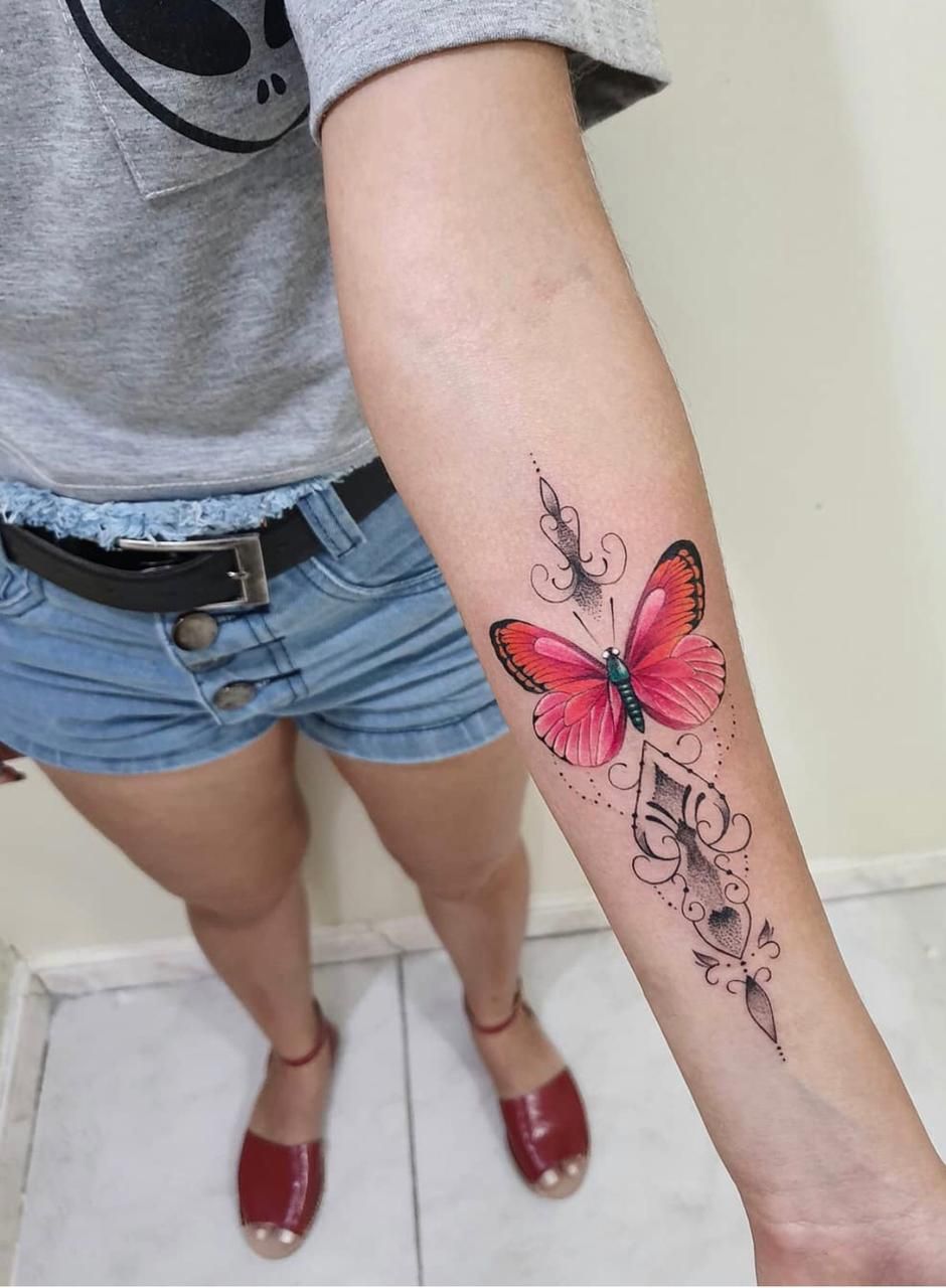 29 Butterfly Hand Tattoo Ideas Full of Meaning and Style