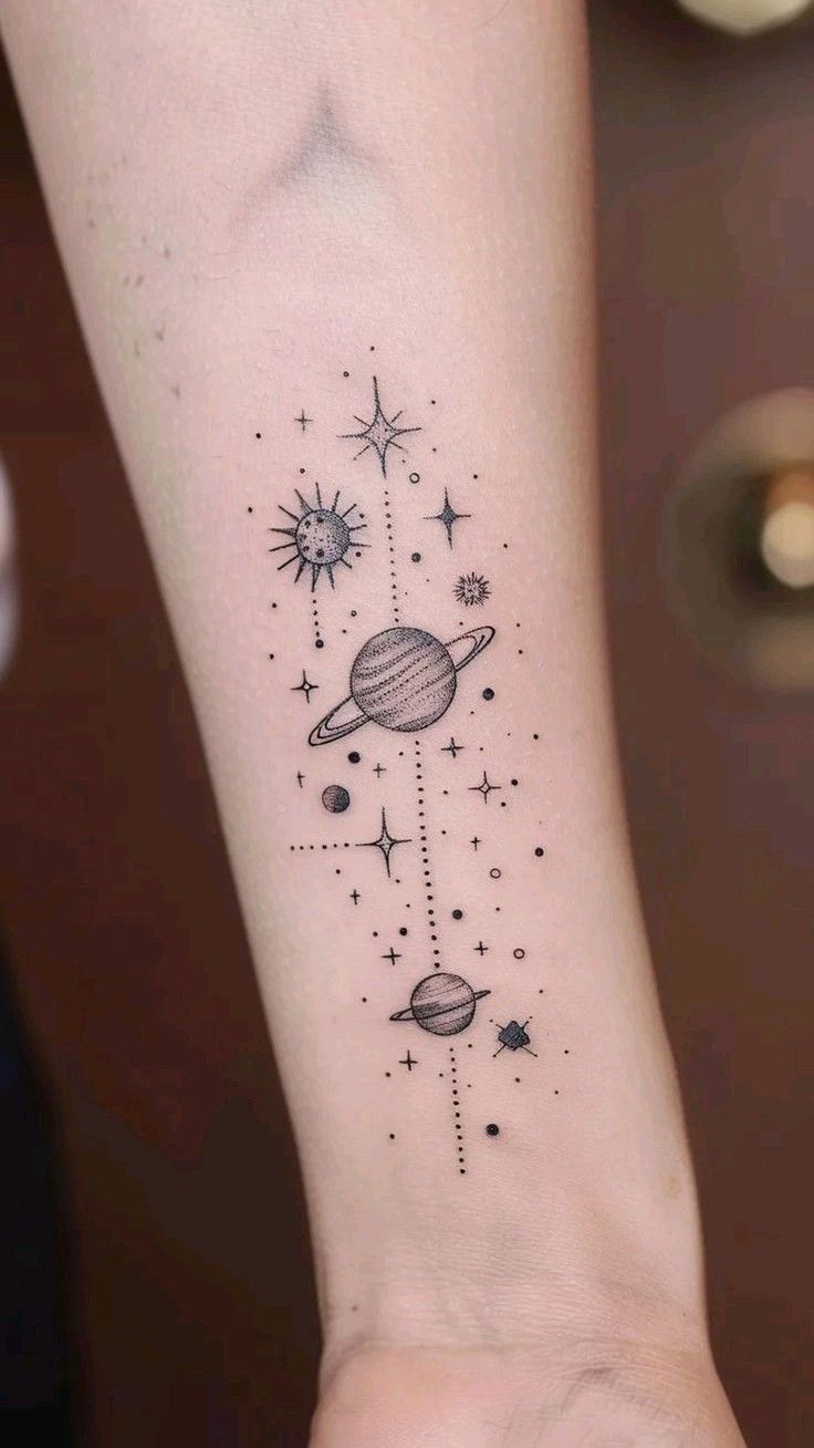 30 Saturn Tattoo Ideas: Meaning, Styles, and Real-Life Designs You ll Actually Want