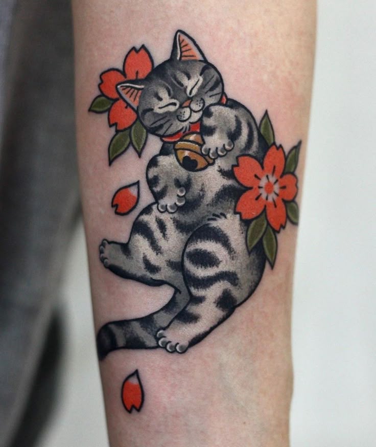 Here Are 28 Cat Tattoo Ideas to Consider in for Women and Men: Minimalist, Funny, Gothic