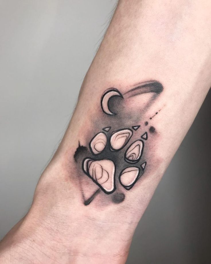 28 Paw Print Tattoo Ideas for Dog & Cat Lovers Memorial, Floral, Watercolor, Fine Line
