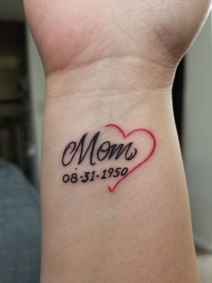 Mom Tattoos Ideas : Fresh Tattoos Ideals of Daughter, Son, Traditional, Simple, and Grief Inkige