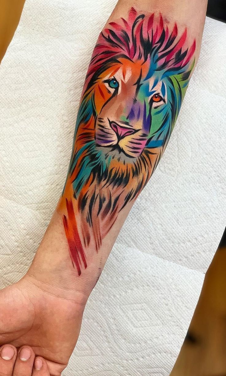 27 Ideas Lion Tattoo : From Minimalist Lines to Regal Power