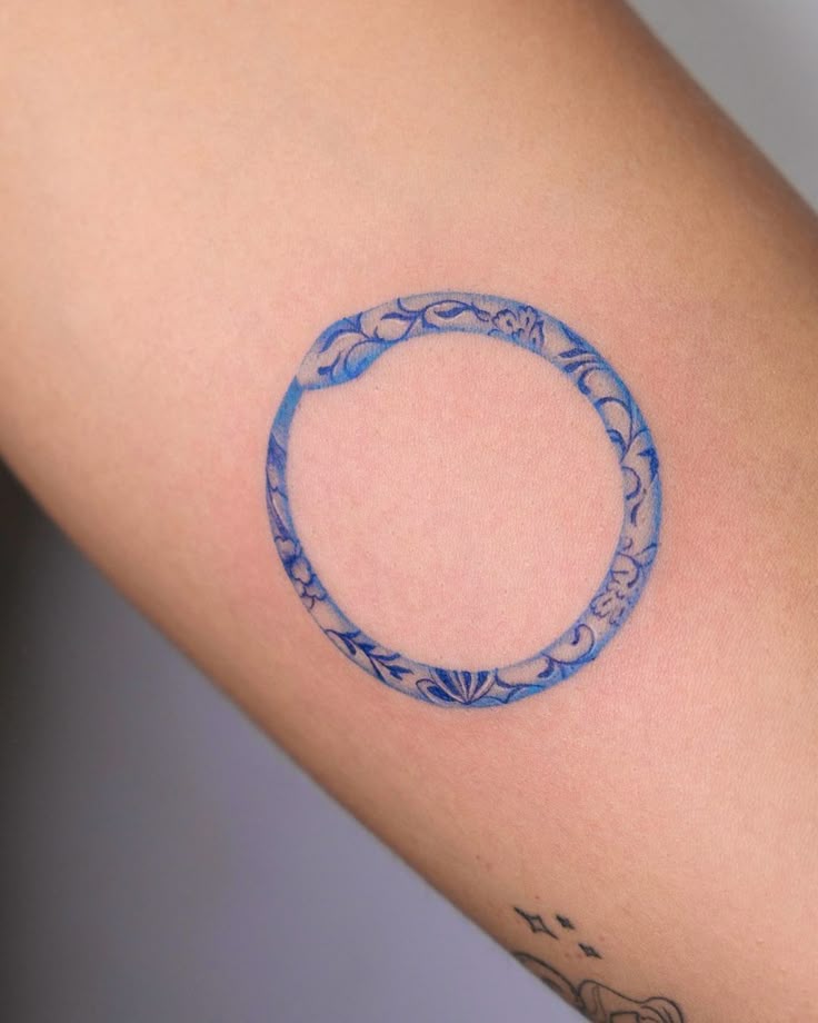 25 Ouroboros Tattoo Ideas : Minimalist, Dragon, FMAB &#038; Traditional Snake Designs