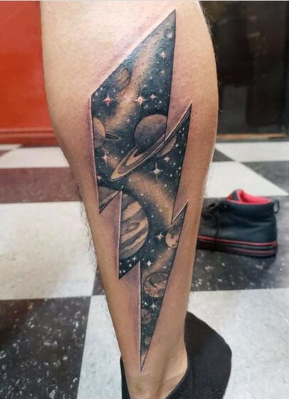 28 Lightning Tattoo Ideas for Men and Women: Arm, Shoulder, Chest, Hand, and Leg Designs