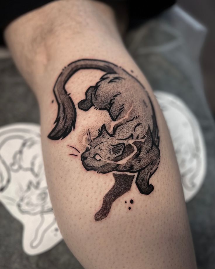 Here Are 28 Cat Tattoo Ideas to Consider in for Women and Men: Minimalist, Funny, Gothic