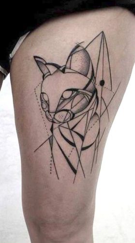 19 Hip and Thigh Tattoo Ideas for Women