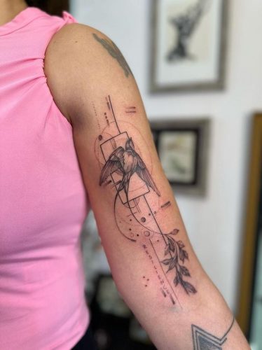 Discover 18 Stunning Geometric Bird Tattoo Designs for : Artistic Ideas for Men and Women