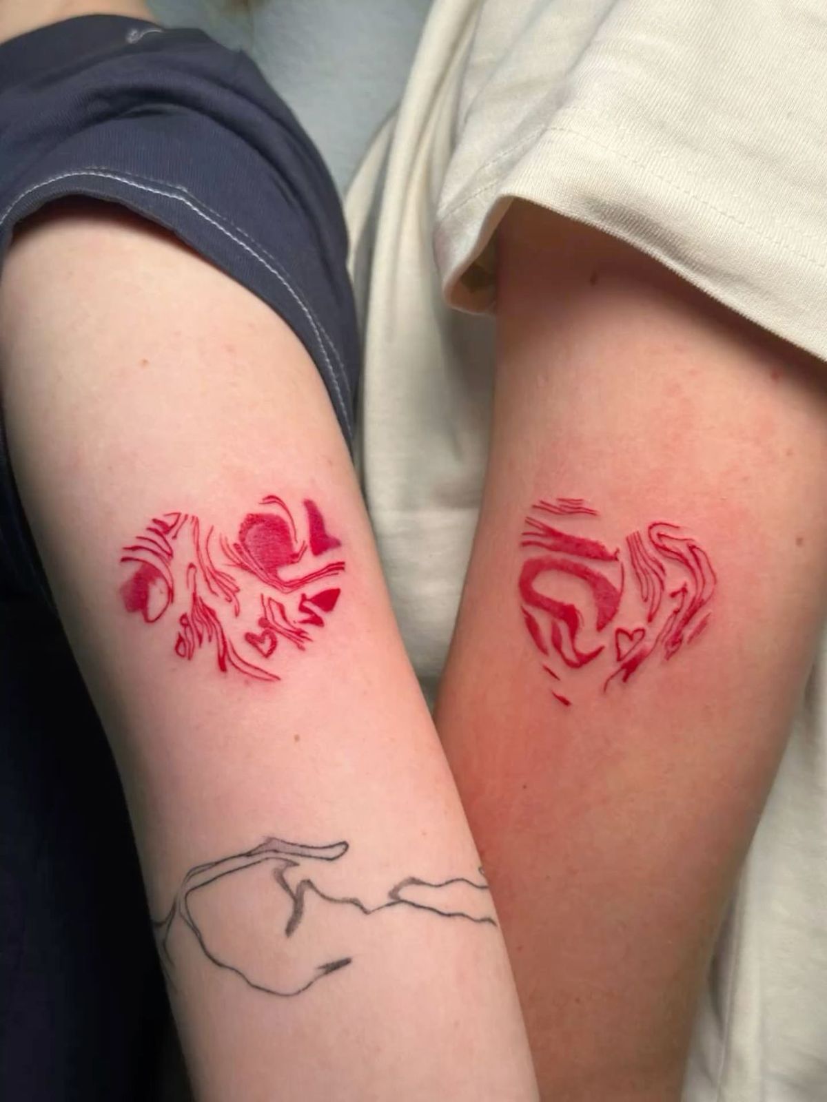 25 Sister Tattoo Designs for 2, 3 or 4 Sisters  Unique Meaningful Fine Line &#038; Minimalist Designs