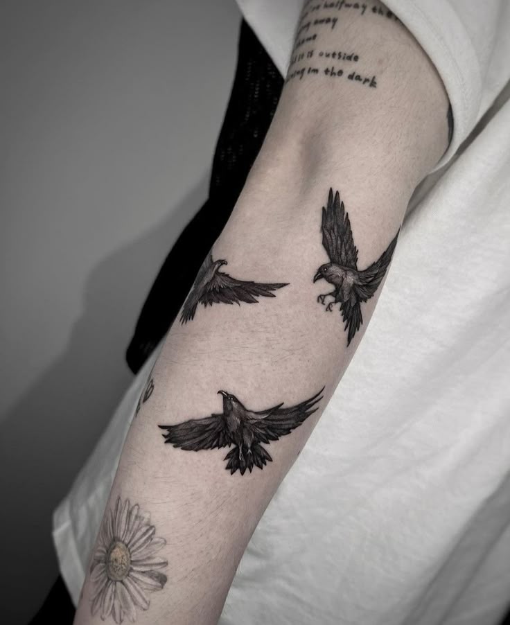28 Unique Crow Tattoo Ideas Blackwork, Traditional, Flying, Viking, Sleeve, and Minimalist Designs