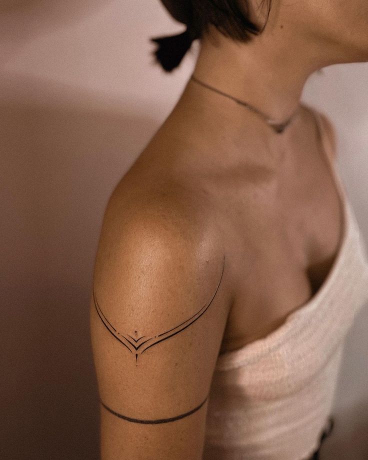 Explore 20 Stunning Fine Line Tattoo Ideas: Minimalist Designs for Women & Men