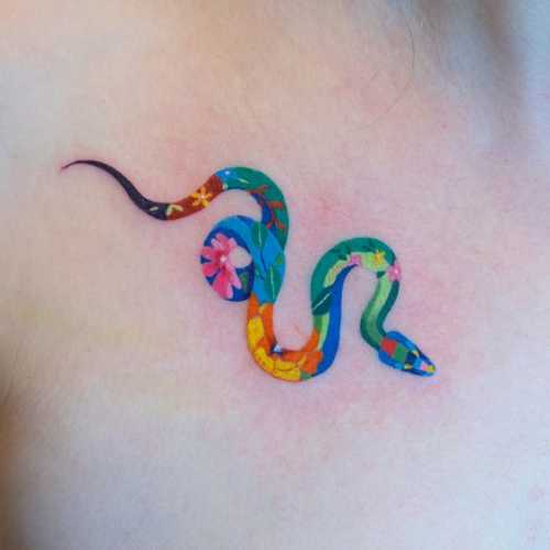 18 Snake Tattoos on Chest Ideas