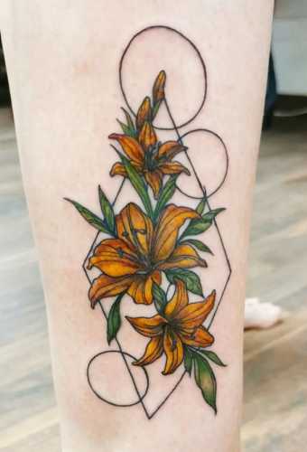 17 Tiger Lily Tattoo Ideas