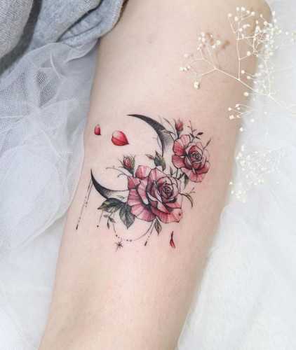 20 Moon Flower Tattoo Ideas: Graceful and Mystical Floral Designs