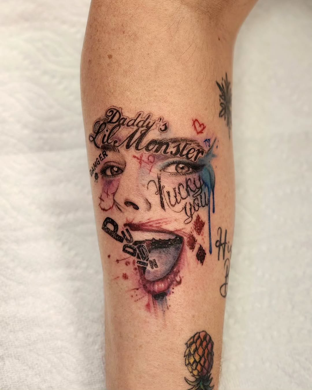 26 Harley Quinn Tattoo: Bold Designs, Iconic Meanings, and Creative Ideas