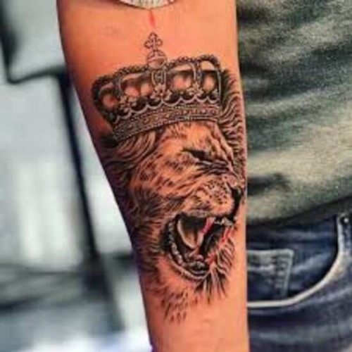Regal and Majestic: 22 Lion Tattoo with Crown Ideas