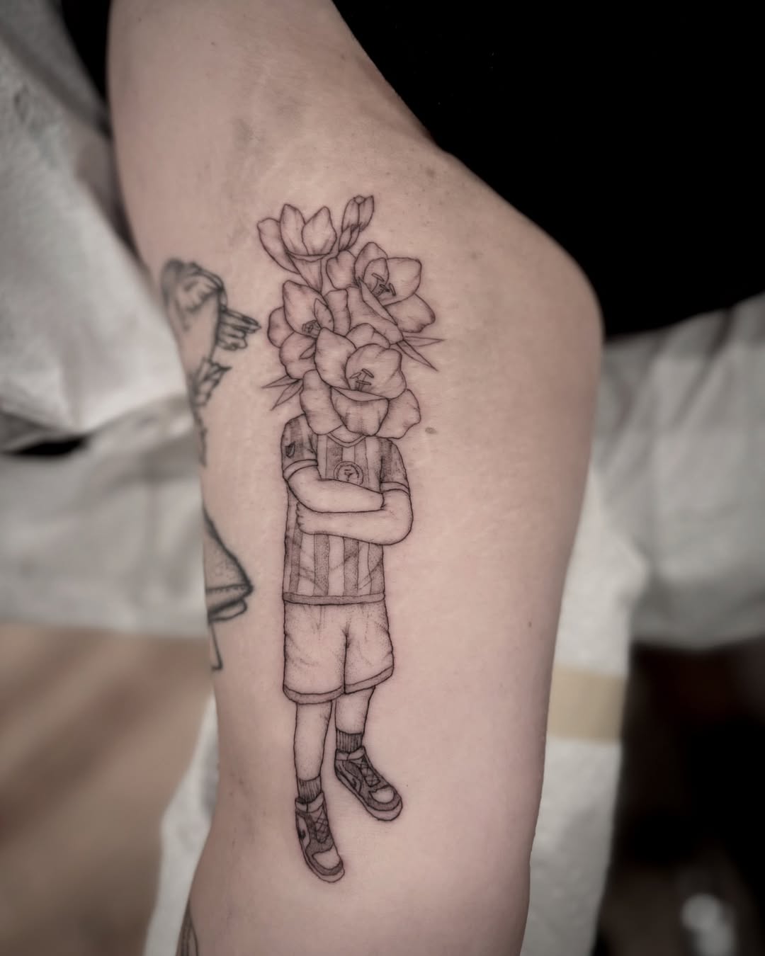 25 Gladiolus Tattoo Ideas with Simple Designs, Fine Line, Color and More