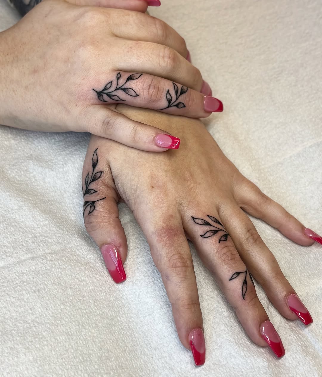 28 Alternatives Symbol Tattoo Ideas, Lettering Tattoo Ideas and Minimalistic Finger Tattoo Ideas