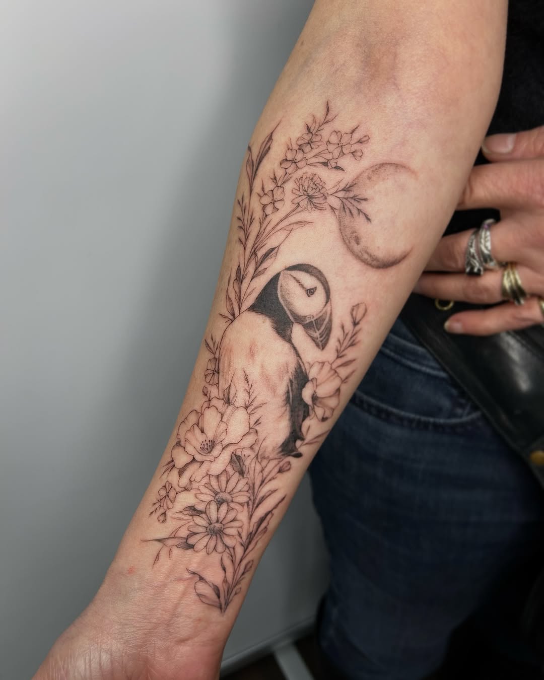 29 Wildflower Tattoo Ideas: Dainty Fine Line, Arm Sleeves, Ankle Wraps, Minimalist Shoulder Designs