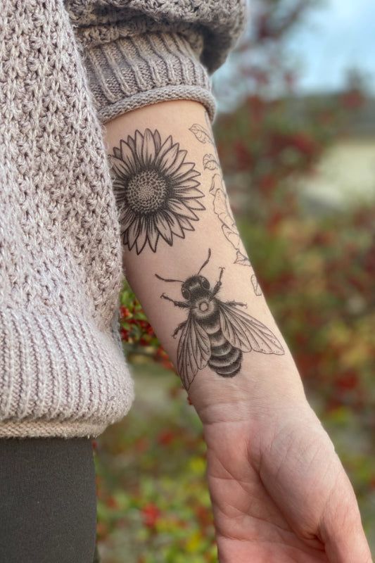 27 Bee Tattoo Ideas for Women & Men: Meaningful Designs from Minimalist & Geometric Styles