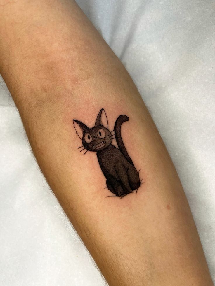 27 Black Cat Tattoo Ideas Realistic, Minimalist, Traditional & Witchy Designs
