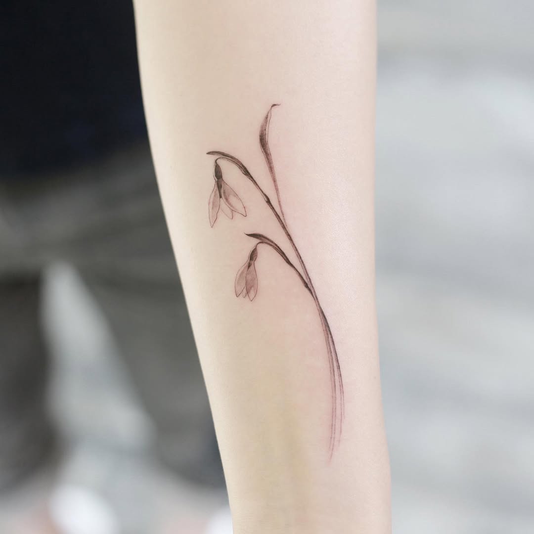 26 January Birth Flower Tattoo Ideas: Stunning Carnation and Snowdrop Designs