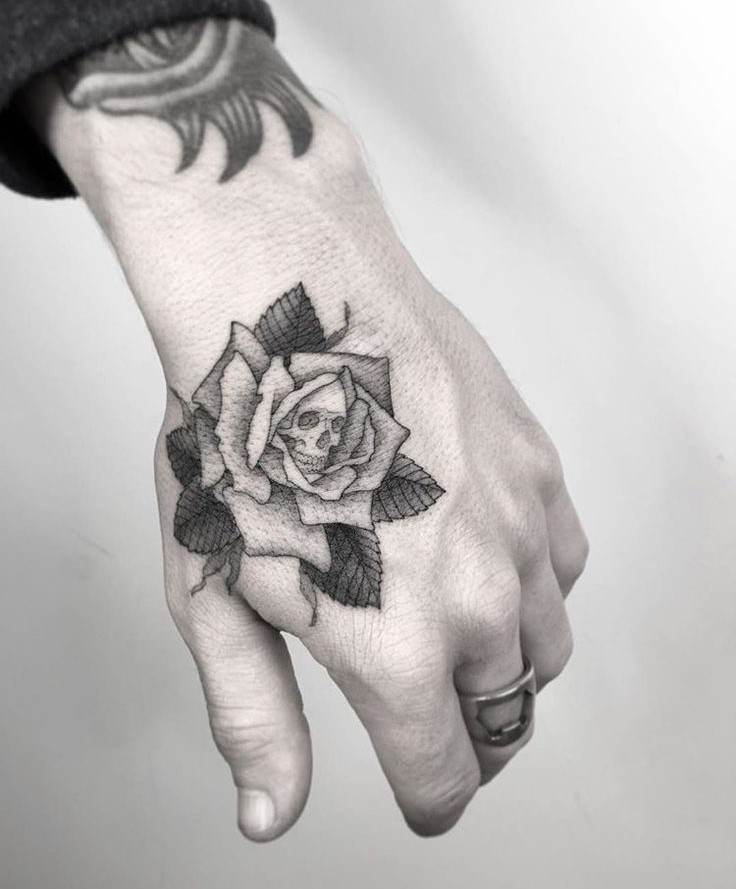 19 Ideas for Santa Muerte Tattoos: A Deep Dive into Symbolism and Style