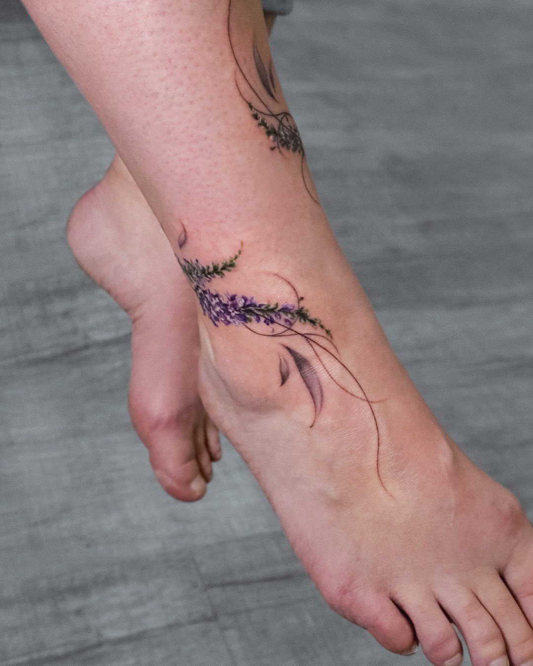 27 Lavender Tattoo Ideas : Fine Line, Bee, Rosemary, Black and Grey, Minimalist, Men and Women
