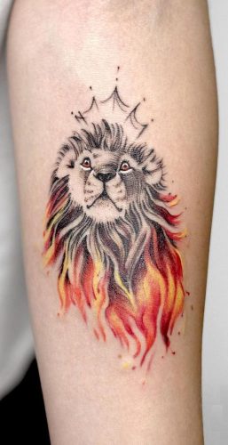 Watercolor Lion Tattoo: 20 Vibrant and Artistic Designs