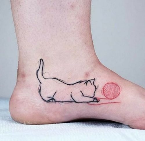 17 Line Art Cat Tattoo Ideas