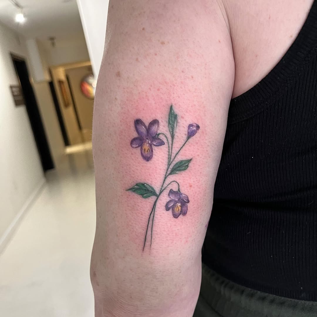 26 February Birth Flower Tattoo: Stunning Designs Inspired by Violets and Iris