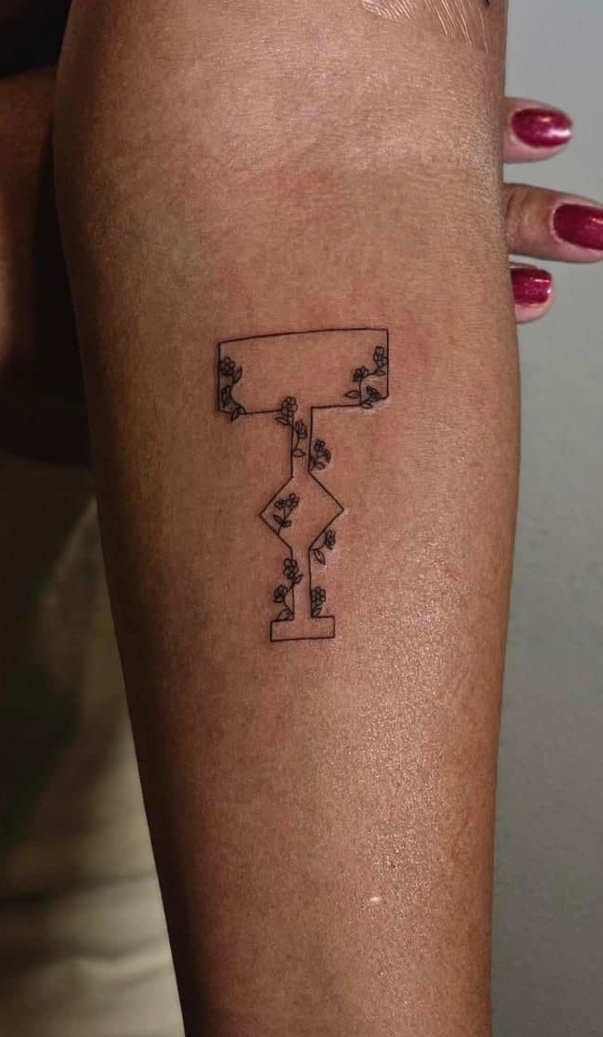 26 Taylor Swift Tattoo Ideas : Lyrics, Fine Line, Matching &#038; More for Swifties