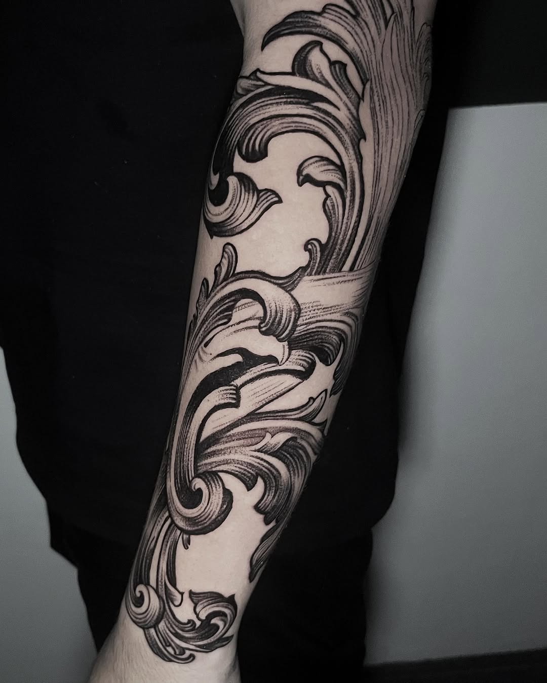 27 Filigree Tattoo Ideas: Baroque Scrollwork That Moves With the Body