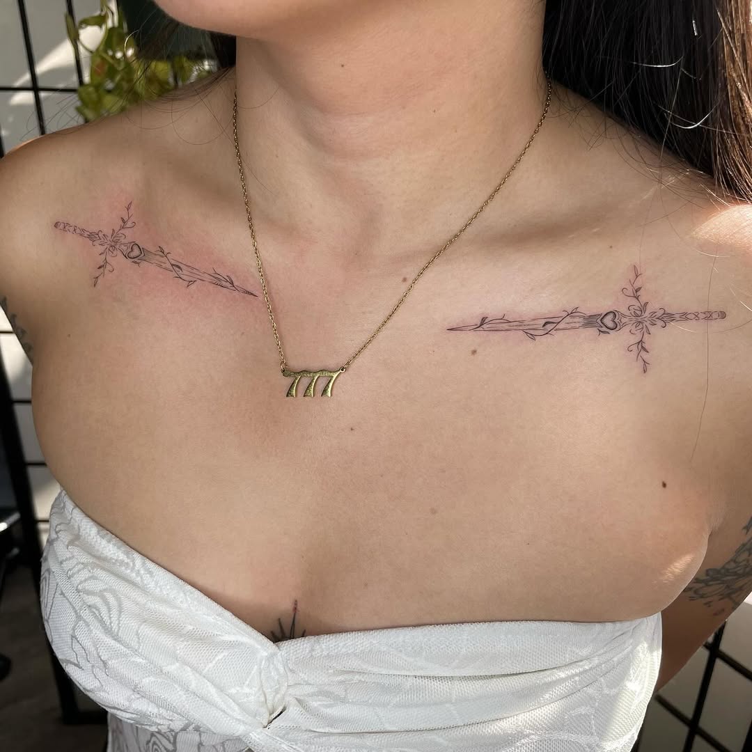 27 Collarbone Tattoo Ideas With Minimalist, Floral, Color, and Fine Line Designs