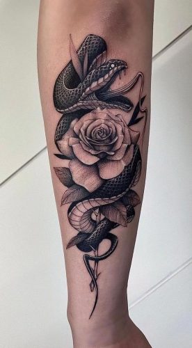 20 Celebrating with Symbolic Snake Tattoos