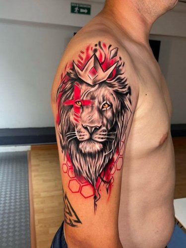 Regal and Majestic: 22 Lion Tattoo with Crown Ideas