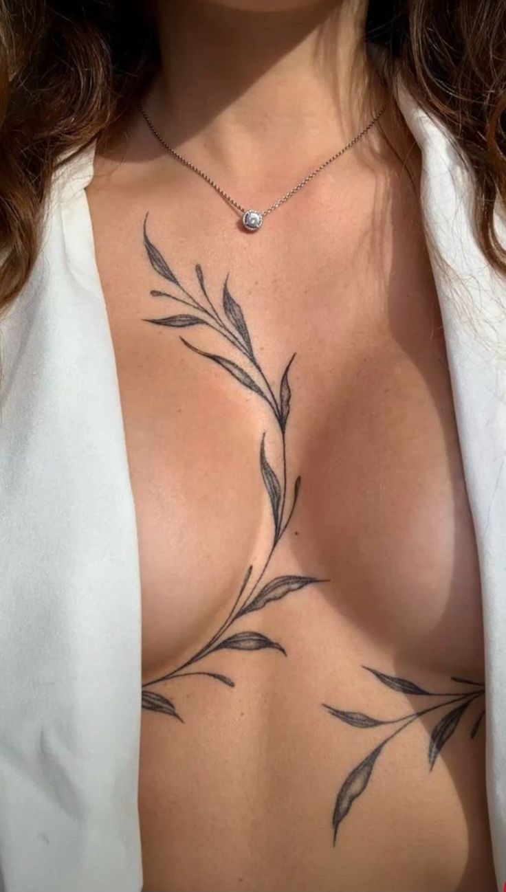 29 Ideas Sternum Tattoo : A Guide to Bold, Feminine & Unique Designs