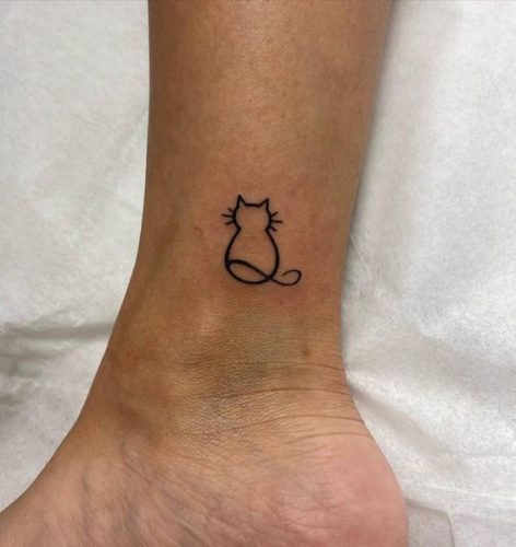 16 Cat Tattoo Ideas with Meaning
