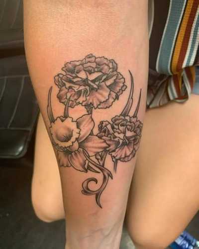 20 Moon Flower Tattoo Ideas: Graceful and Mystical Floral Designs