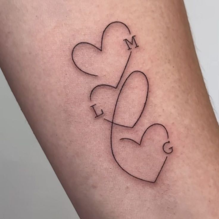 Discover 25 Heartwarming Tattoo Ideas for Moms in – Symbolic & Personal Designs