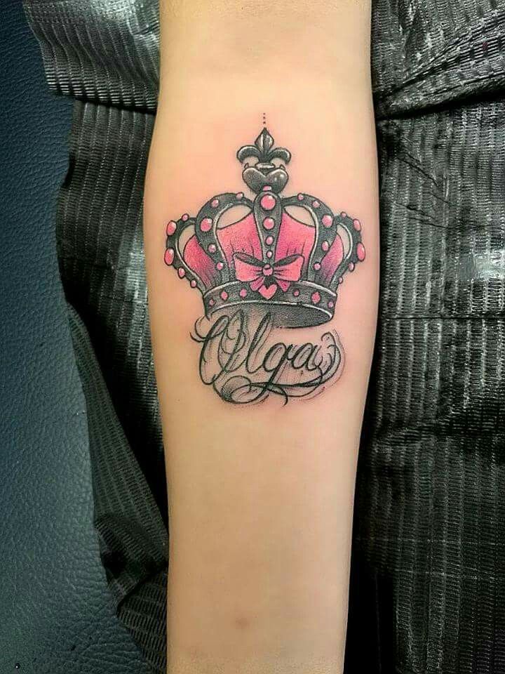 27 Crown Tattoo Ideas : Minimalist, Feminine, and King-Inspired Designs for Men and Women