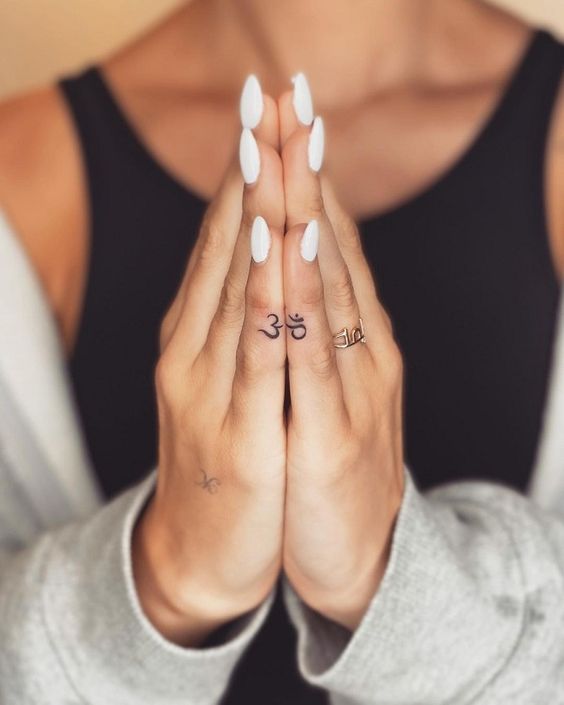 Discover ’s Top 20 Symbolic Hand Tattoos: Chinese, Viking, Om, Anarchy & More – Get Inspired!