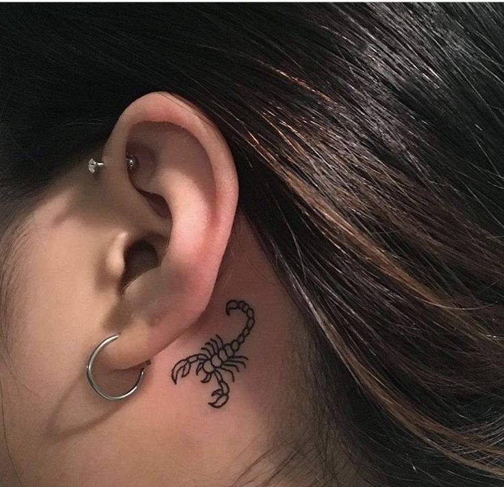 24 Ideas for Behind-the-Ear Tattoos: Creative and Inspiring Designs for Every Style
