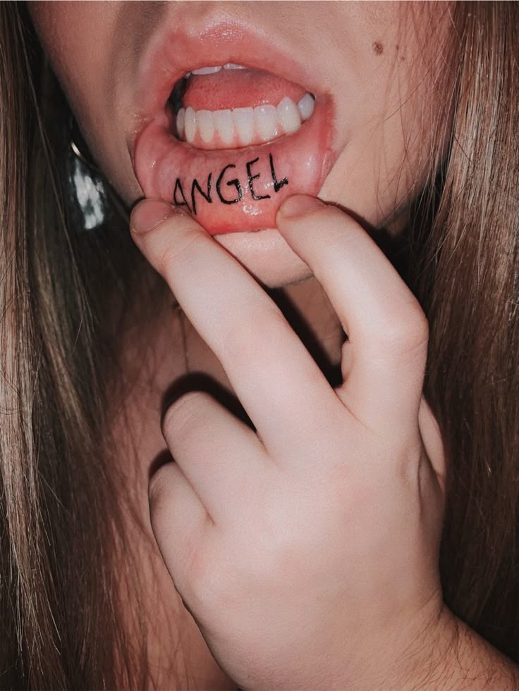 29 Lip Tattoo Ideas With Kiss Prints, Vampire Designs, Color Ideas, Shading, Placement Tips