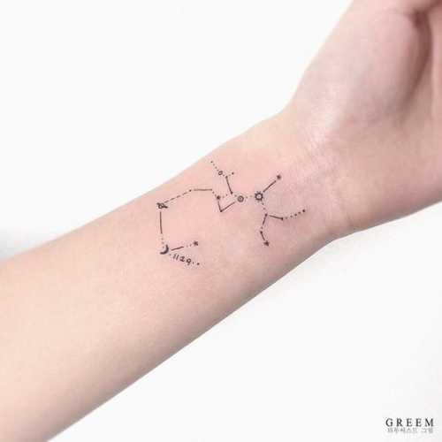 14 Wrist Wrap Tattoos for Women Ideas: Delicate and Stylish Ink