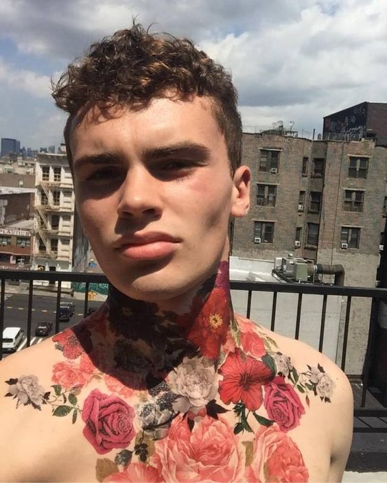 Explore 20 Unique Clavicle Tattoo Ideas: From Delicate Florals to Edgy Designs – Get Inspired!