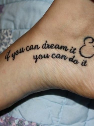 29 Striking Foot Tattoo Ideas for Women