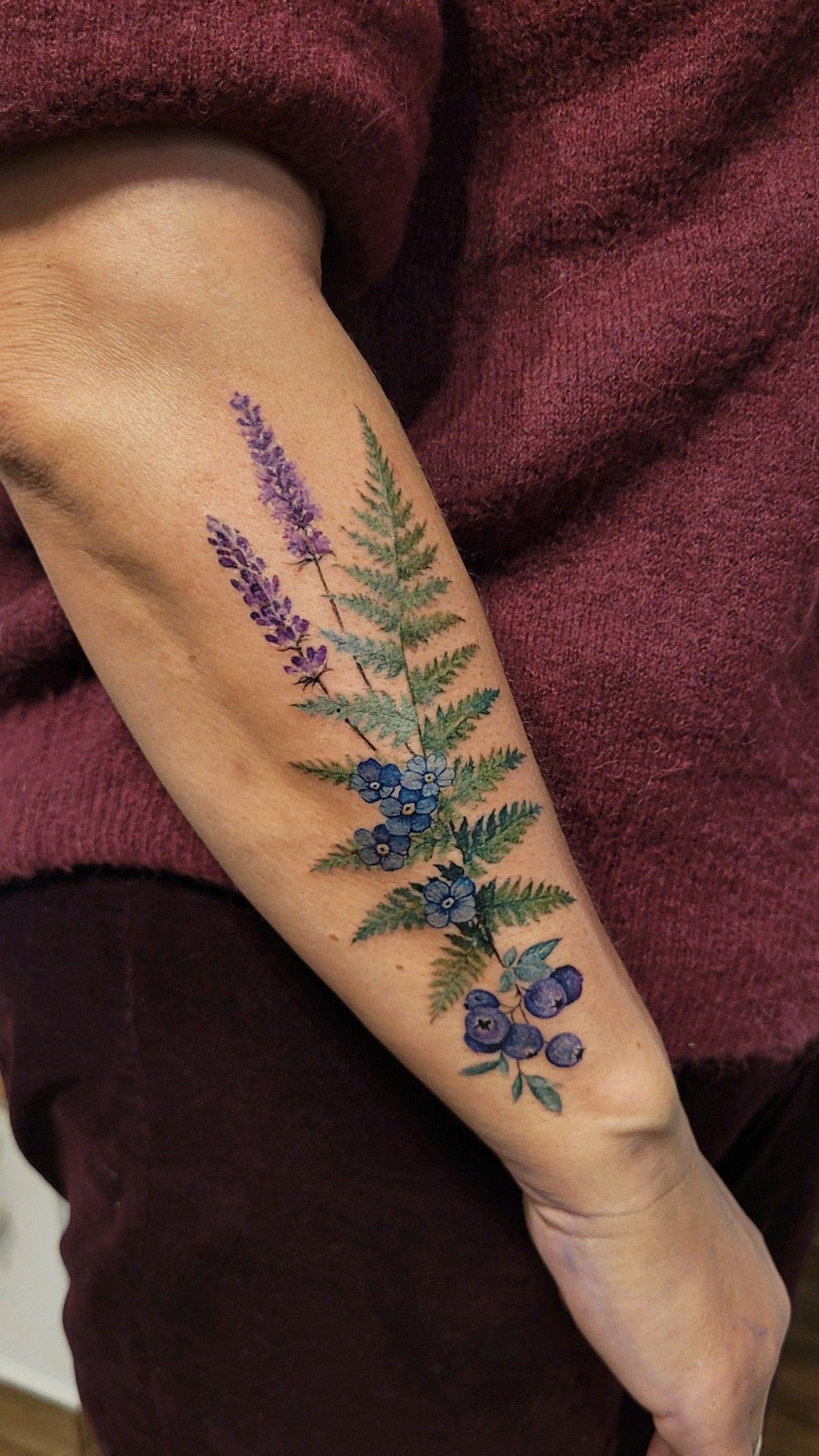 27 Lavender Tattoo Ideas : Fine Line, Bee, Rosemary, Black and Grey, Minimalist, Men and Women